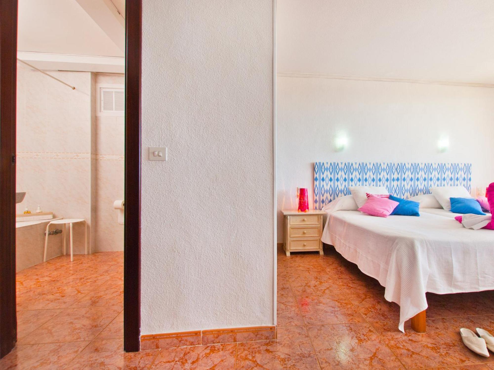 The Shell Ll New At The Beach, With Sea Views And Swimming Pool Apartment *