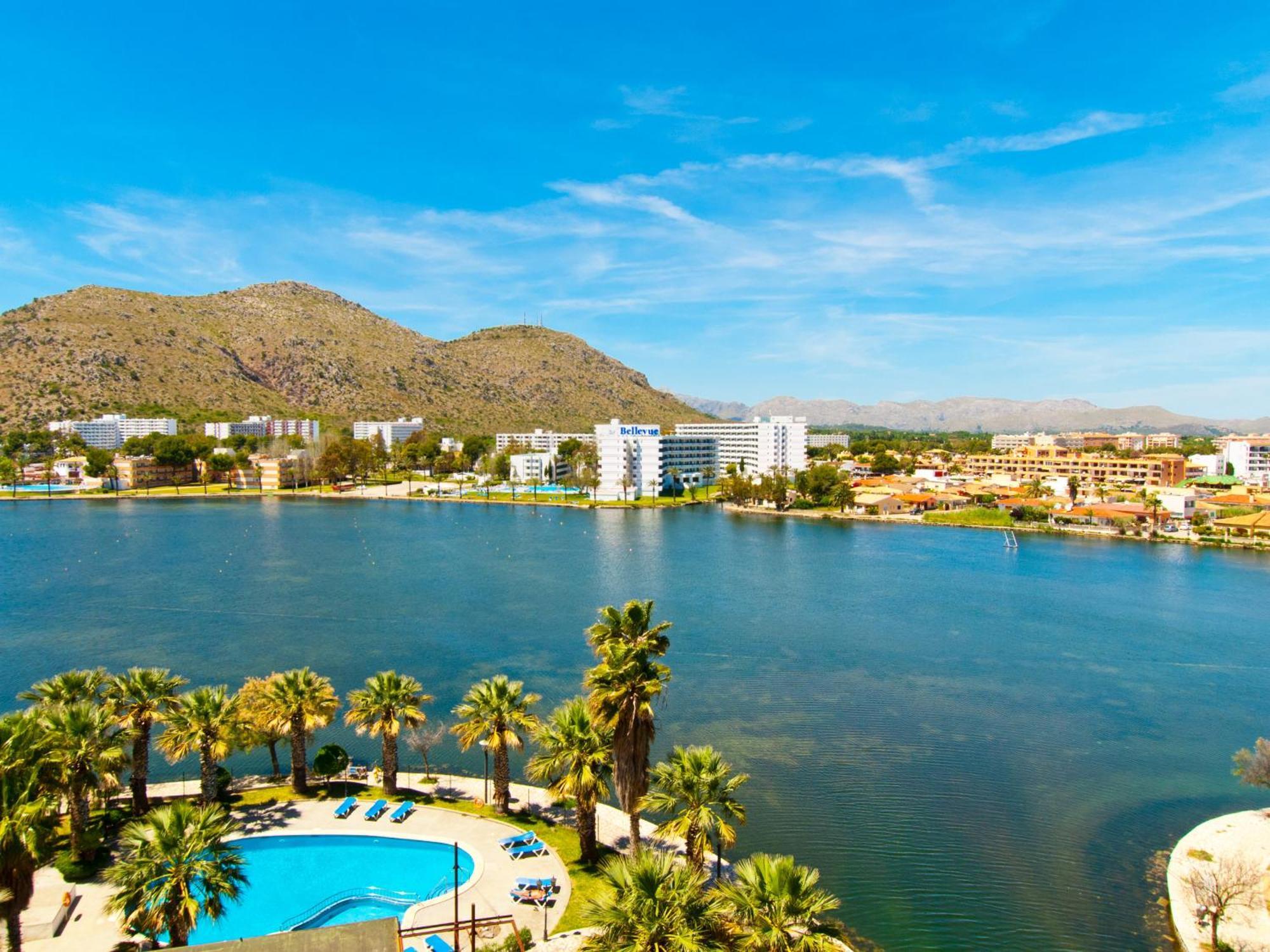 Apartment The Shell Ll New At The Beach, With Sea Views And Swimming Pool *