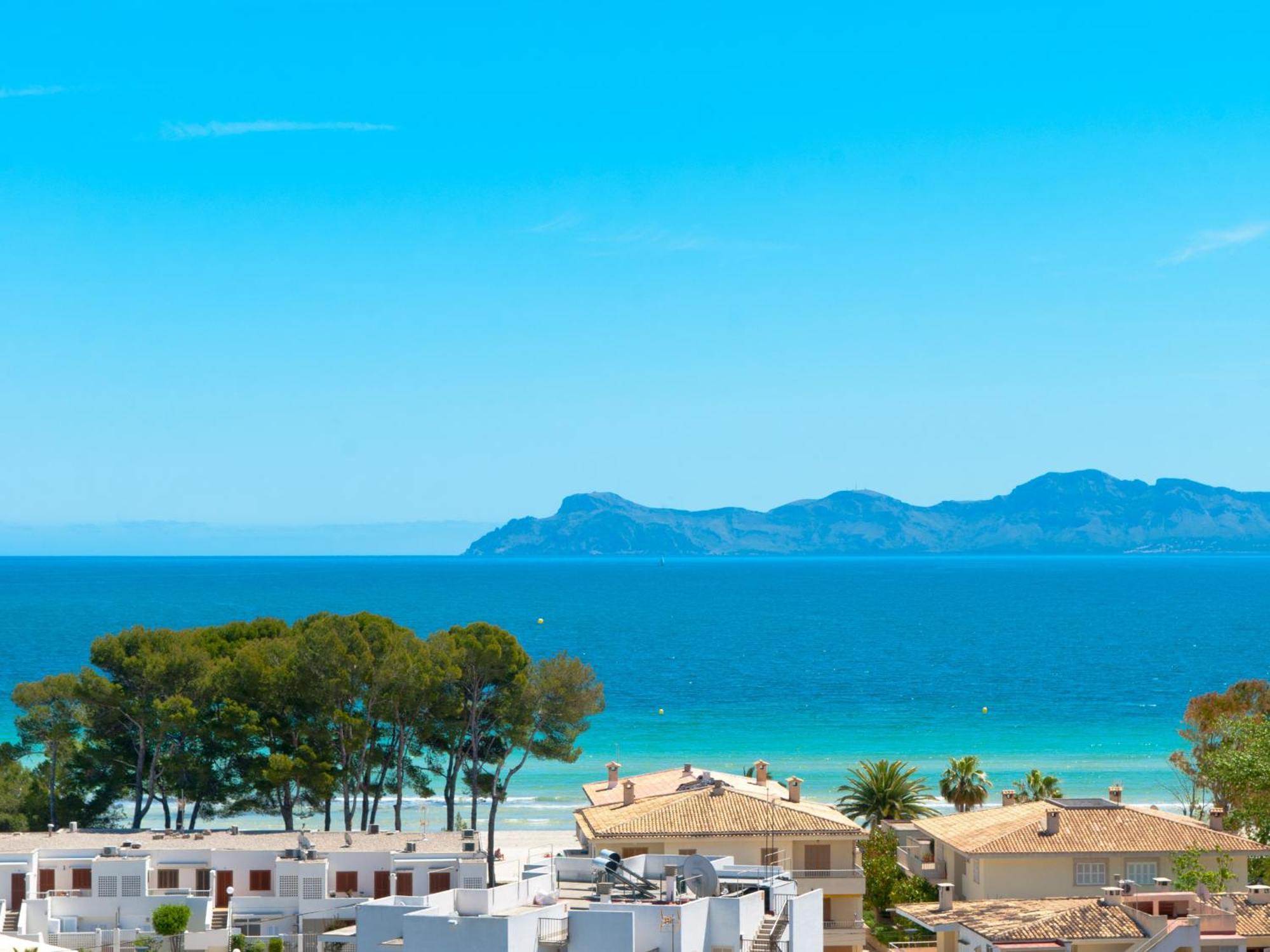 The Shell Ll New At The Beach, With Sea Views And Swimming Pool Apartment